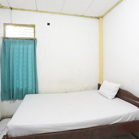 Oyo 93119 Guest House Leo Patra Muara Badak 外观 照片